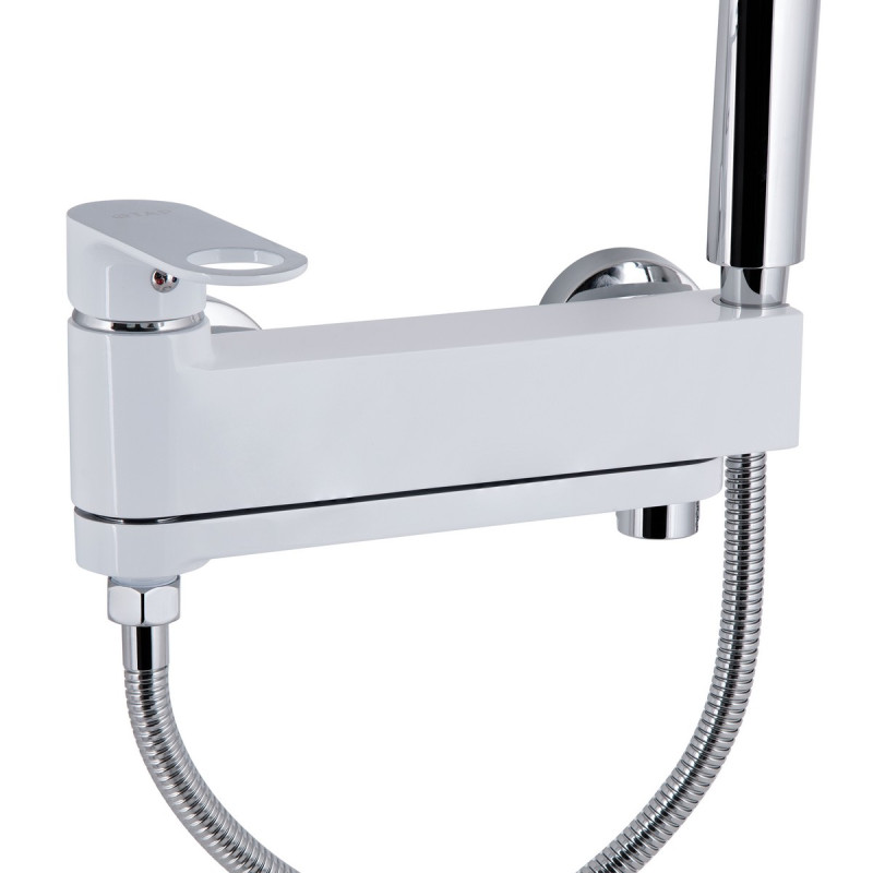 Смеситель для ванны Qtap Jay с поворотным изливом (c душевым гарнитуром) QTJAY260CRW45554 Chrome/White
